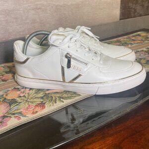 Guess Men’s Magesty Low Top Lace Up Sneakers White Gold New  Size 10.5